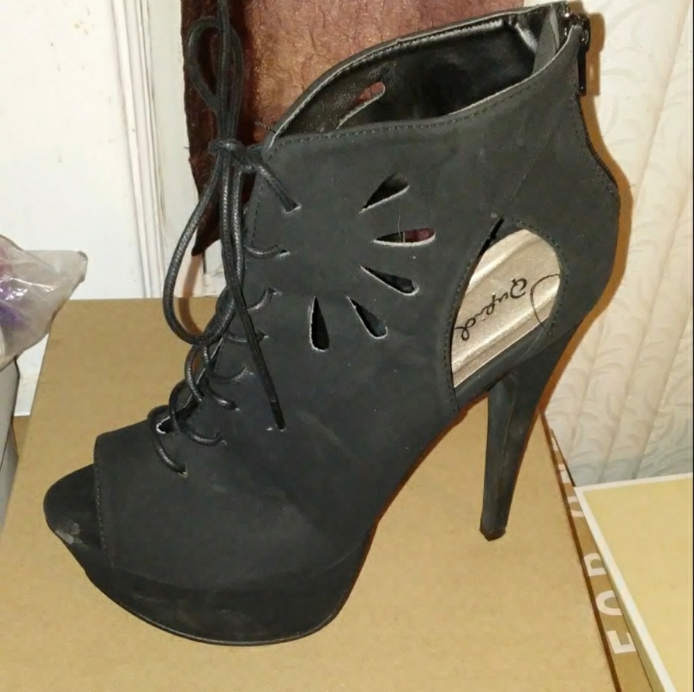 Black Cute Stilettos Booties
